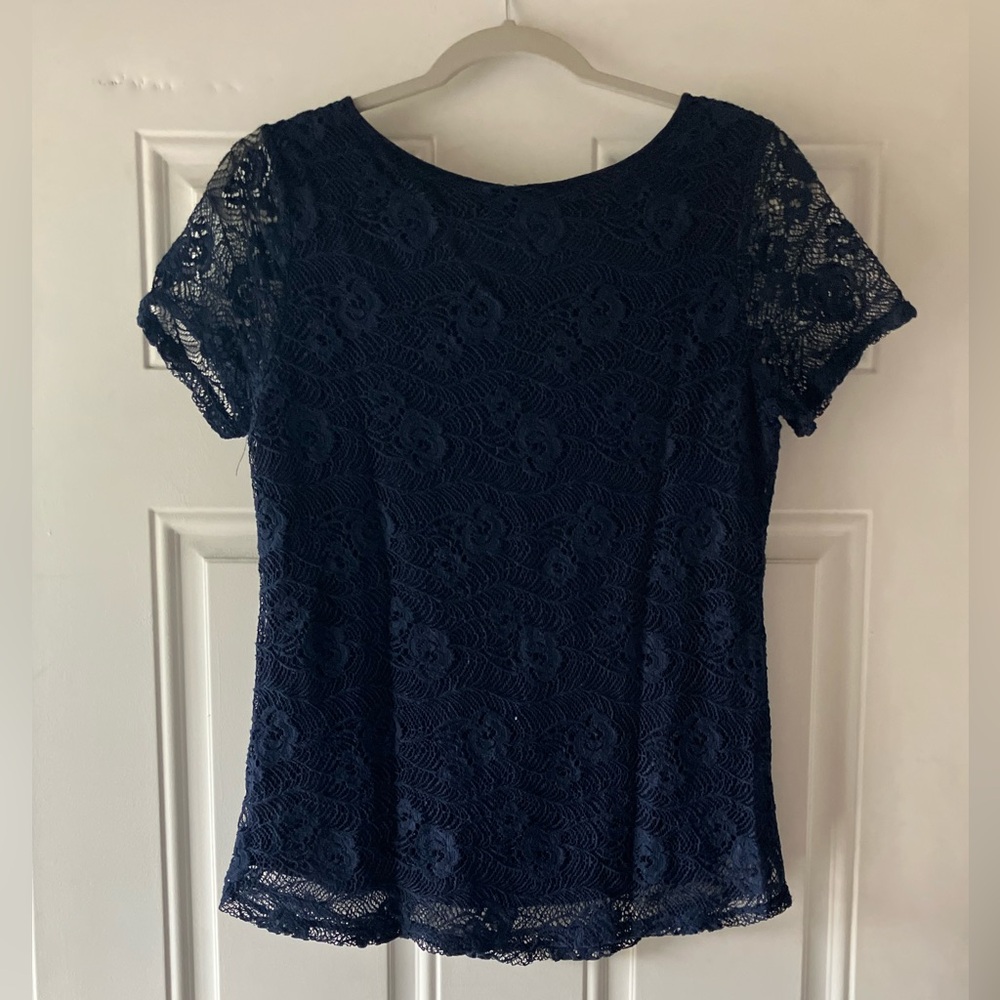 Leo & Nicole-Admiral Navy Lace Overlay Scoop Neck Short Sleeve Jersey Knit Top - Picture 2 of 6